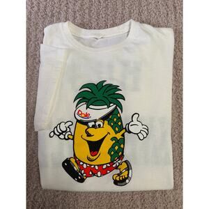 Dole Pineapple "Hug A Pineapple" Graphic Tee Mens Small